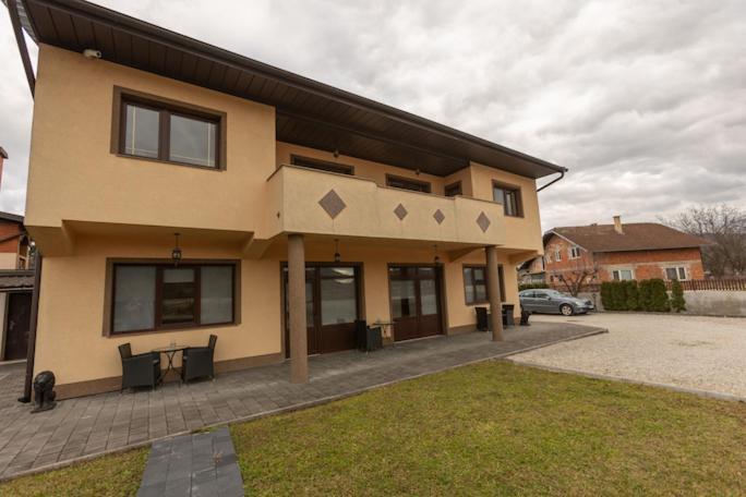 Hotel Pansion San Bihać Zewnętrze zdjęcie
