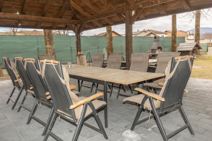 Hotel Pansion San Bihać Zewnętrze zdjęcie