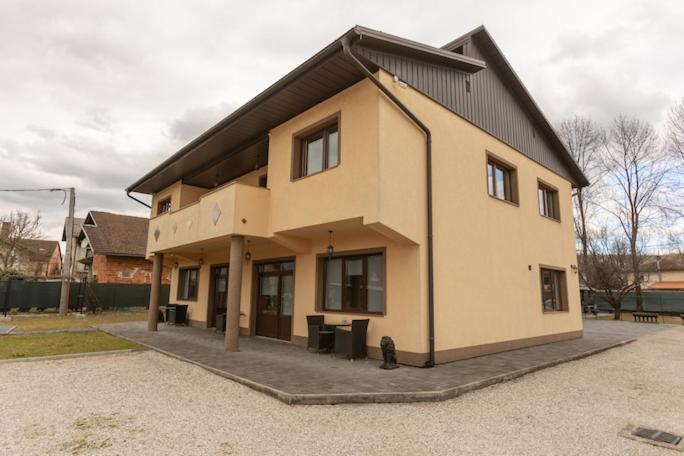 Hotel Pansion San Bihać Zewnętrze zdjęcie